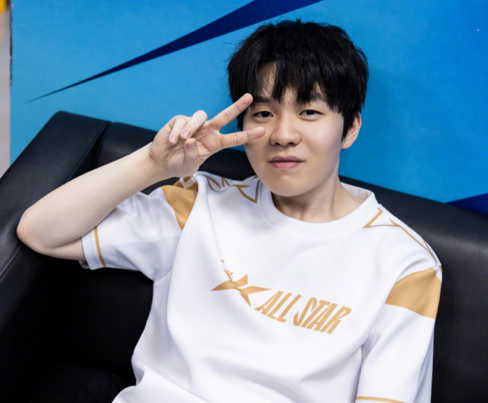 随便你玩什么 给不到任何一点压力！NIP五局没Ban过牙膏任何一个英雄